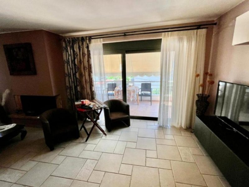 Agios Nikolaos MIT VIDEO! Kreta, Agios Nikolaos: Geräumige Wohnung im 2. Stock mit Panoramablick auf das Meer zu verkaufen Wohnung kaufen